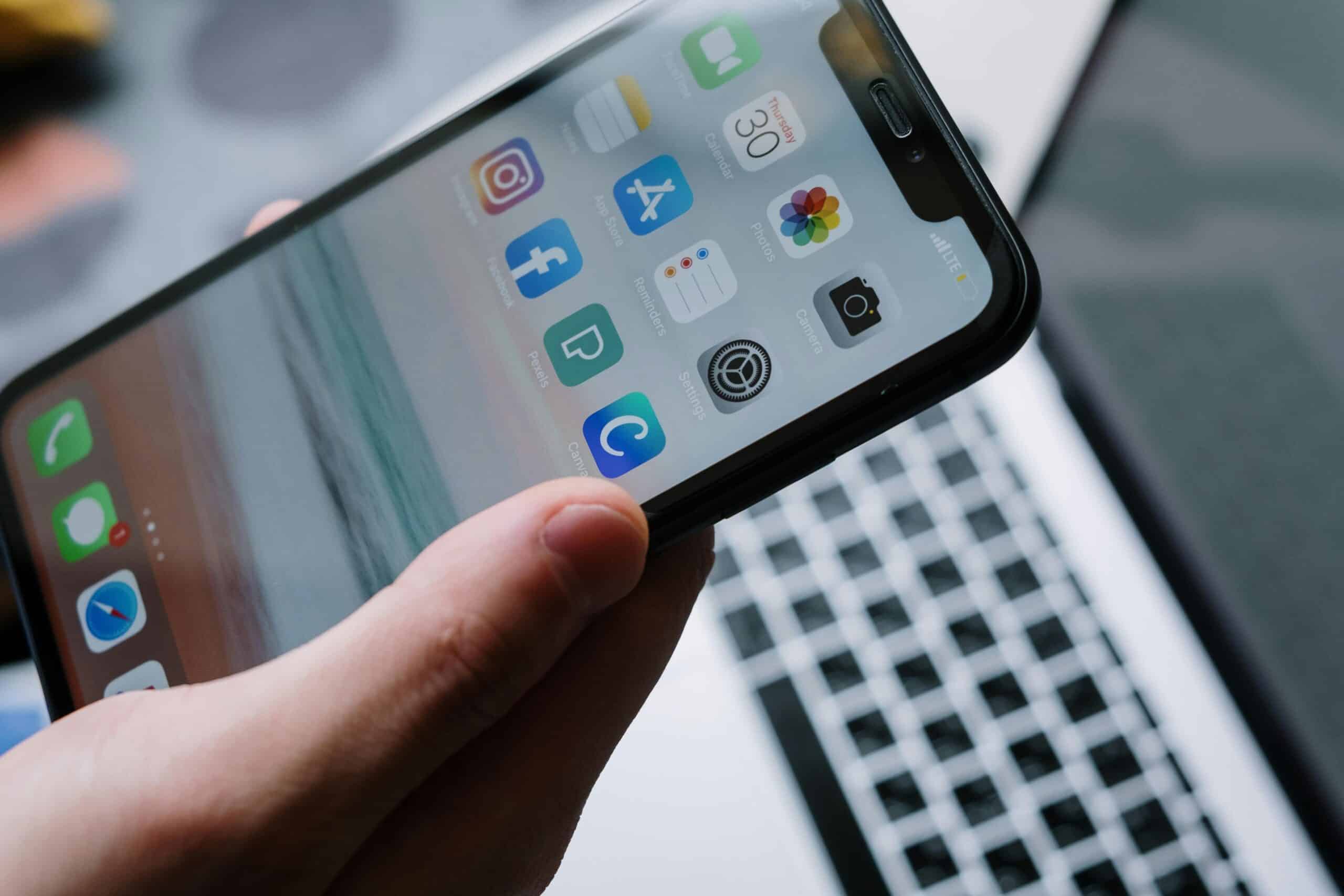 Mobile App Privacy Policy Template + Examples